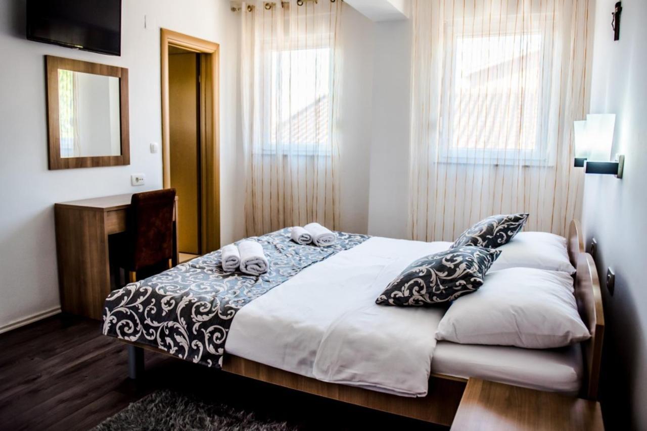 Hotel Villa Monako Međugorje Exteriör bild