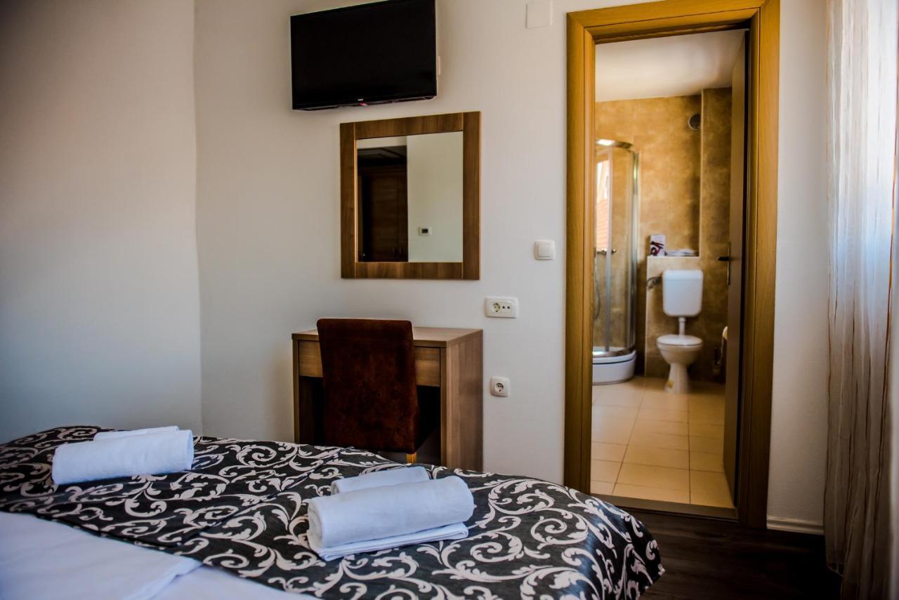 Hotel Villa Monako Međugorje Exteriör bild